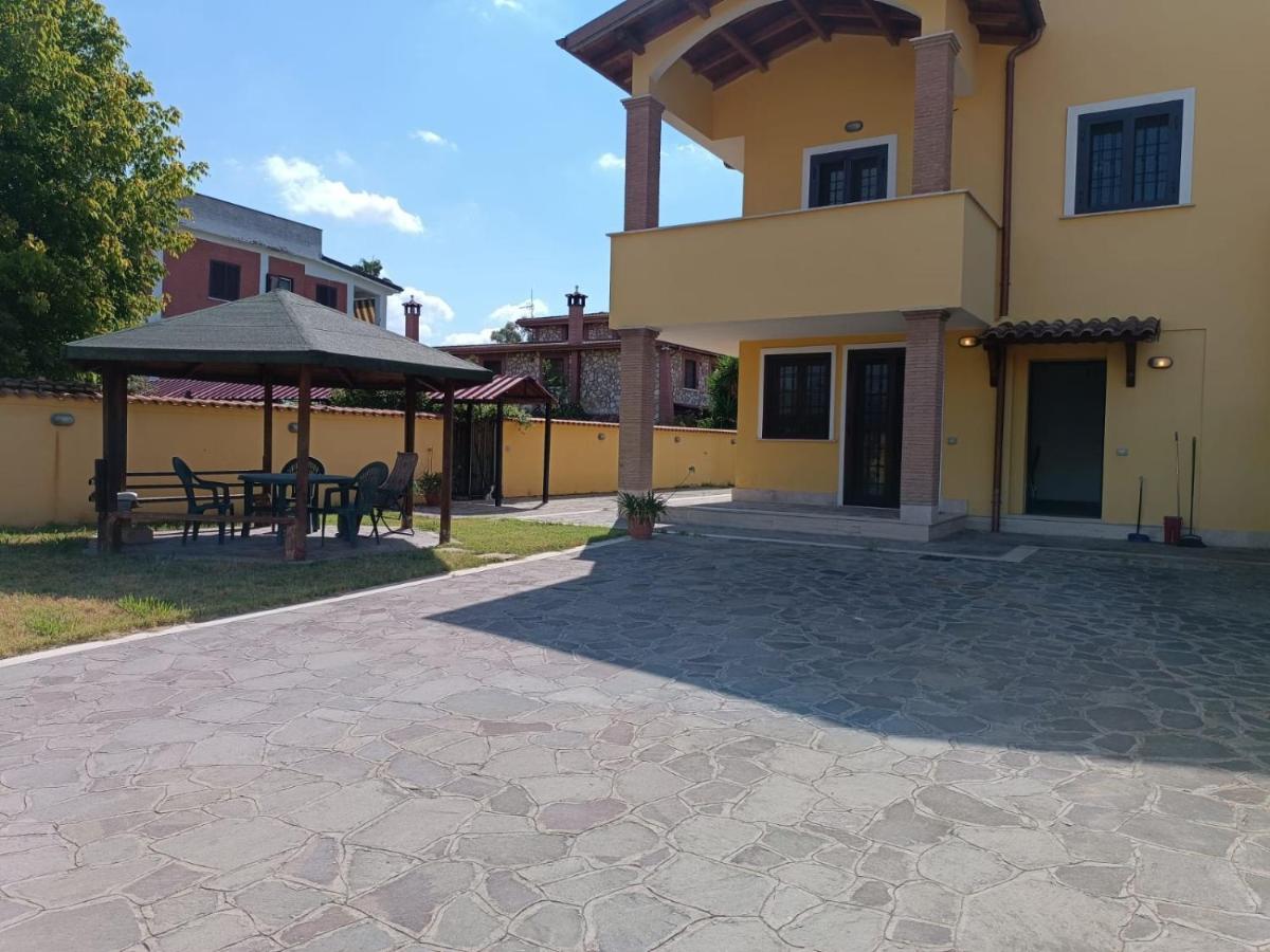 Cottage Ostiaantica Exterior photo